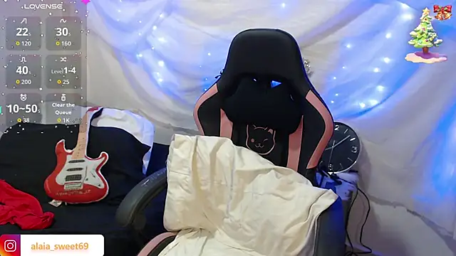 alaia sweetxxx online show from 12/17/25, 01:10