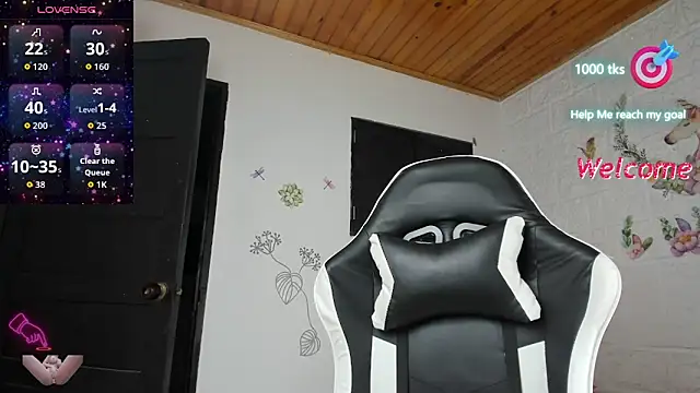 Snapshot of alisson_hoffman05 chatting on 11/10/25, 08:03 alisson hoffman05 online show from 11/10/25, 08:03