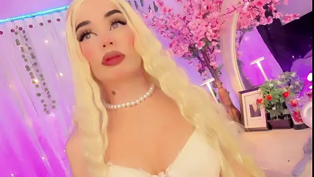 Irina milkmaid online show from 12/18/25, 07:29