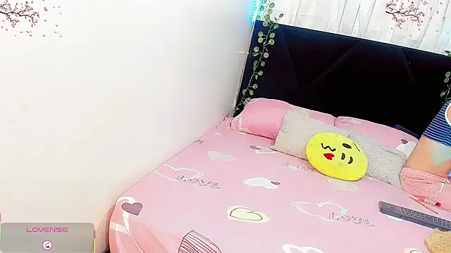 Irina milkmaid online show from 04/10/26, 07:21