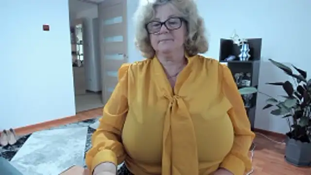 NoraJohnson6 online show from 11/26/25, 06:24