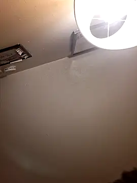 Snapshot of Locdawgg11 chatting on 11/11/25, 06:14 Locdawgg11 online show from 11/11/25, 06:14