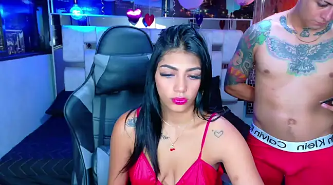 Snapshot of Natha_and_Sophia chatting on 02/28/25, 11:25 Natha and Sophia online show from 02/28/25, 11:25