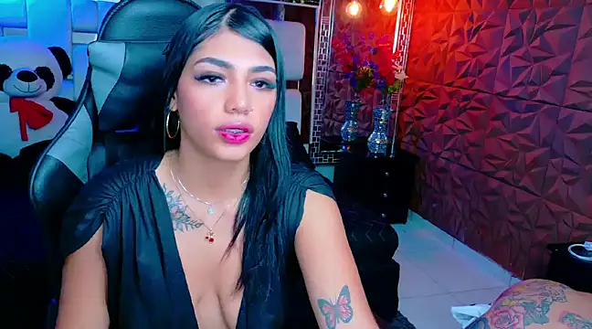 Snapshot of Natha_and_Sophia chatting on 03/13/25, 12:56 Natha and Sophia online show from 03/13/25, 12:56