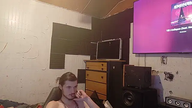 nuttyking2022 online show from 11/05/25, 12:30