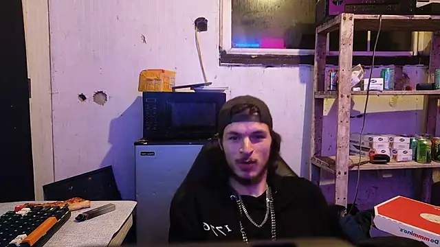 nuttyking2022 online show from 11/26/25, 10:15