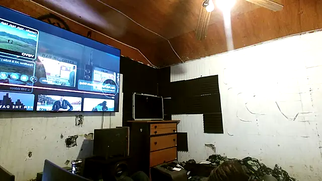 nuttyking2022 online show from 11/04/25, 06:28