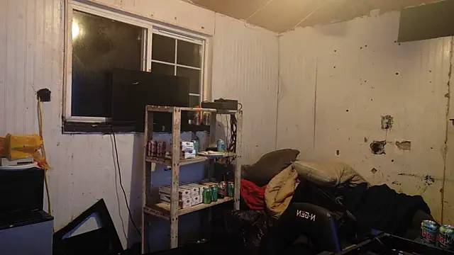 nuttyking2022 online show from 11/21/25, 01:48