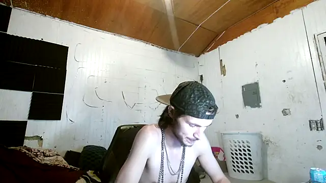 nuttyking2022 online show from 10/27/25, 05:08