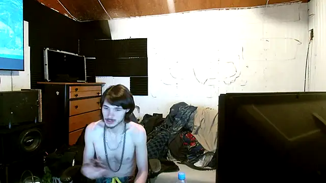 nuttyking2022 online show from 11/02/25, 02:27