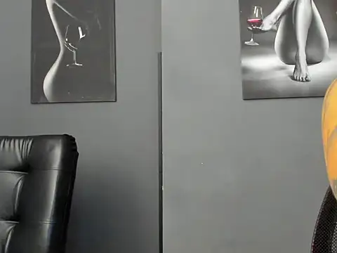 karlyjons12 online show from 04/10/26, 04:36