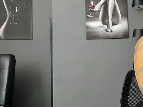 karlyjons12 online show from 01/14/26, 03:37