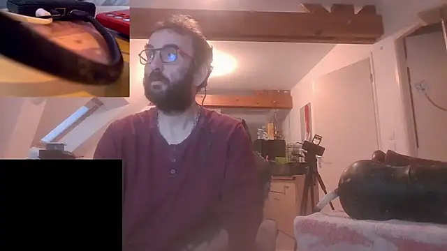 Snapshot of Mastersanges chatting on 11/14/25, 04:43 Mastersanges online show from 11/14/25, 04:43