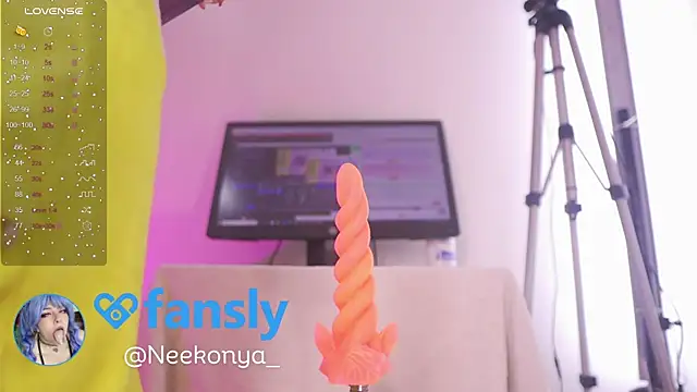 Neekito  online show from 11/28/25, 02:12