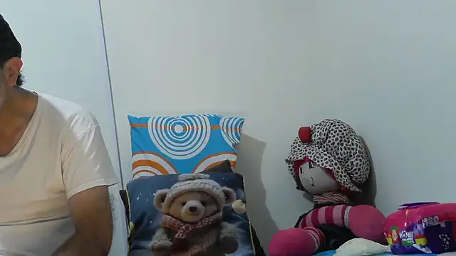 jeans and emma online show from 03/08/26, 01:33