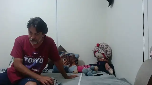 jeans and emma online show from 04/12/26, 11:30