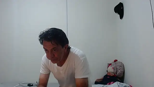 jeans and emma online show from 03/22/26, 07:21