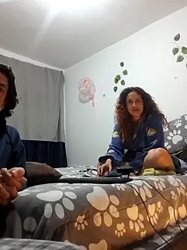 jeans and emma online show from 11/24/25, 10:59