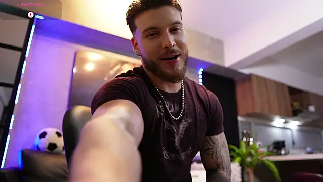 Snapshot of David_blake_ chatting on 02/18/26, 04:54 David blake online show from 02/18/26, 04:54