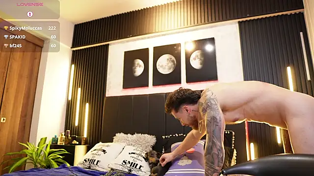 Snapshot of David_blake_ chatting on 02/15/26, 07:51 David blake online show from 02/15/26, 07:51