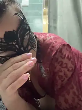 Loveblackzilla online show from 11/30/25, 10:54