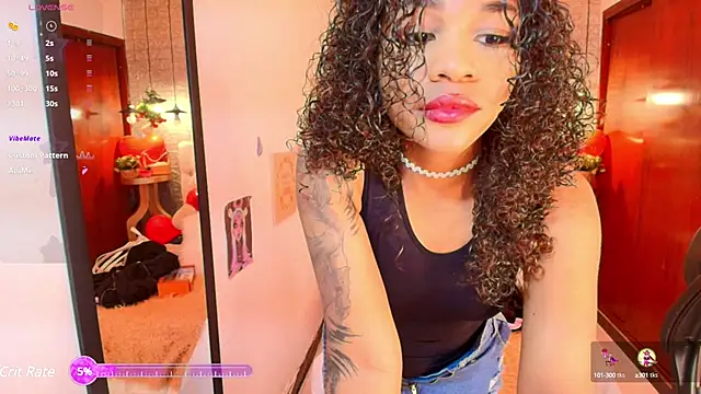 Snapshot of tylla_ chatting on 03/05/25, 03:08 tylla online show from 03/05/25, 03:08