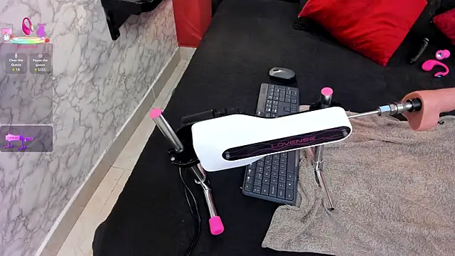 IVISBOUNCYASS online show from 04/11/26, 01:37