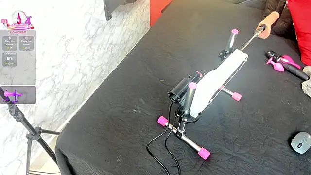 IVISBOUNCYASS online show from 03/26/26, 12:36