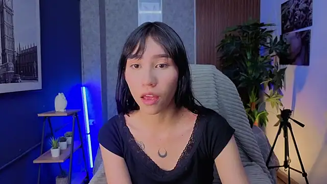 Miaa Lee7 online show from 05/23/26, 08:41