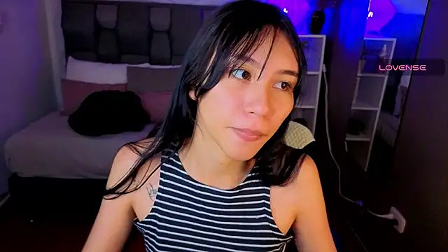 Snapshot of Miaa_Lee7 chatting on 06/27/26, 06:36 Miaa Lee7 online show from 06/27/26, 06:36