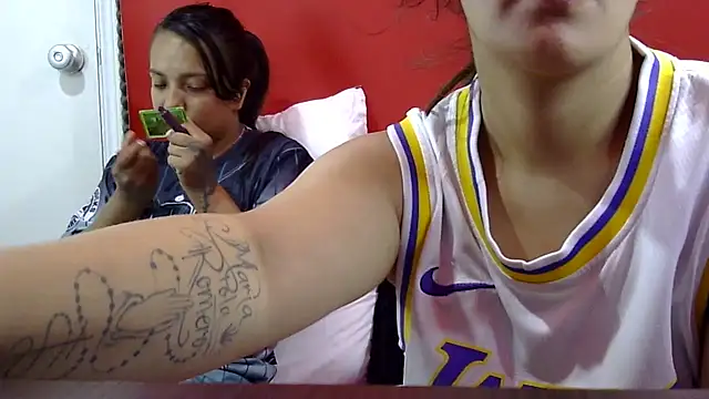 NinetteandSashaFox online show from 02/11/25, 07:38