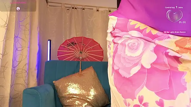 Snapshot of sophia_dumont chatting on 11/13/25, 09:08 sophia dumont online show from 11/13/25, 09:08