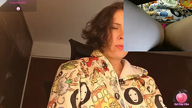 Snapshot of sophia_dumont chatting on 09/21/25, 11:54 sophia dumont online show from 09/21/25, 11:54