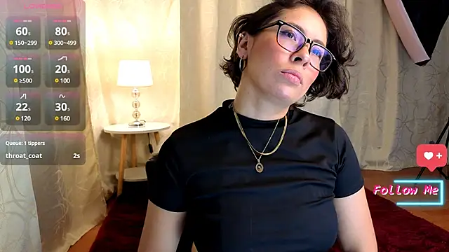Snapshot of sophia_dumont chatting on 03/03/25, 05:26 sophia dumont online show from 03/03/25, 05:26