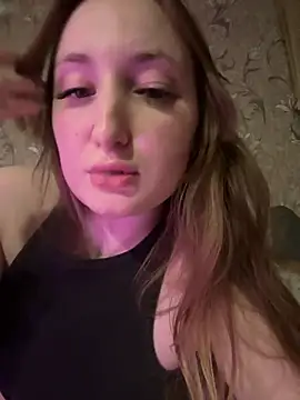 Snapshot of Evi_murr chatting on 03/20/25, 06:31 Evi murr online show from 03/20/25, 06:31