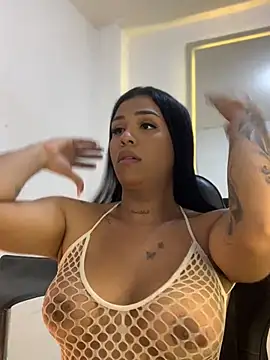 tinalove7 online show from 04/11/26, 10:46