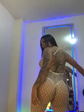 tinalove7 online show from 12/17/25, 09:20