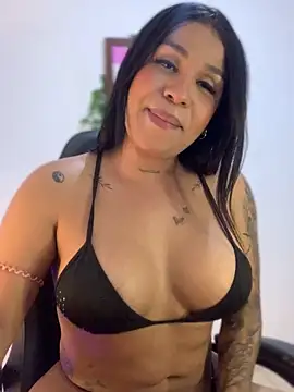 Snapshot of tinalove7 chatting on 10/02/25, 12:25 tinalove7 online show from 10/02/25, 12:25