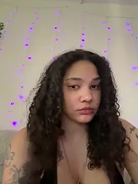 Snapshot of tastylolaaa chatting on 06/22/26, 01:00 tastylolaaa online show from 06/22/26, 01:00