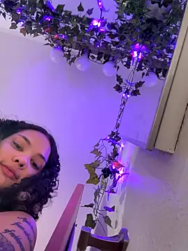 tastylolaaa online show from 10/01/25, 04:28