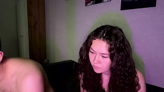 Tw1nFlame online show from 11/02/25, 04:56