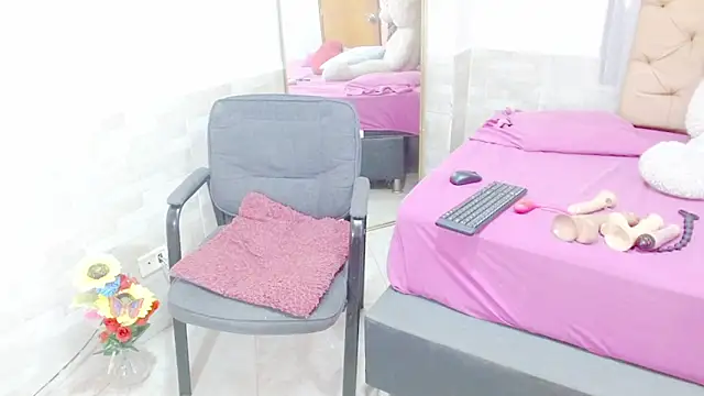 Dolldirtyxxx online show from 12/20/25, 05:27