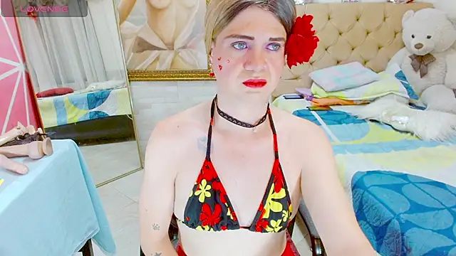 Snapshot of Dolldirtyxxx chatting on 04/24/26, 05:20 Dolldirtyxxx online show from 04/24/26, 05:20