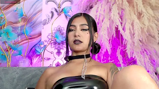 meganwolf 1 online show from 10/03/25, 09:05