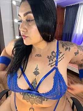 Madissonlove 1 online show from 10/19/25, 06:43