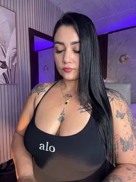 Madissonlove 1 online show from 04/22/26, 01:34