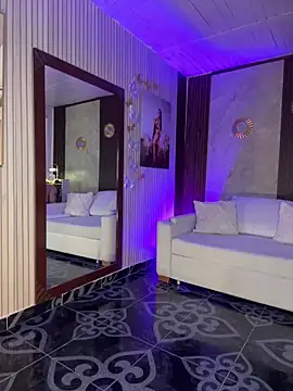 Madissonlove 1 online show from 05/23/26, 03:38