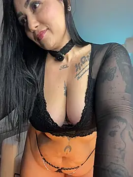 Madissonlove 1 online show from 02/23/26, 10:43