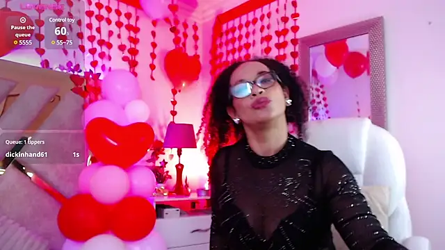 Cintiia Holmes online show from 02/16/25, 05:48