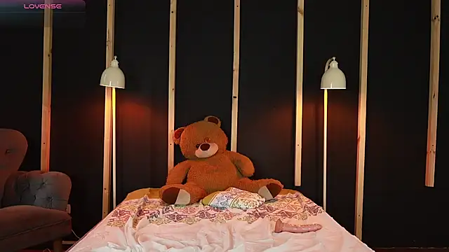 xamixa  online show from 02/25/25, 04:04